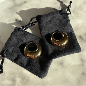 Mejuri sculptural hoops ✨💫